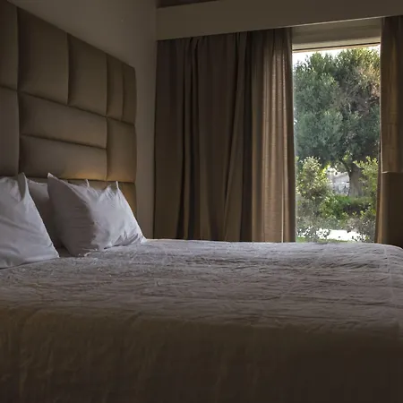 Hotel Masseria Antonio Augusto 3*